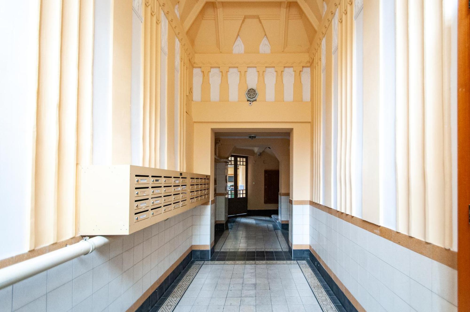 Spacious Family Suite Along River Side, In The Heart Of Buda Budapest Exterior photo